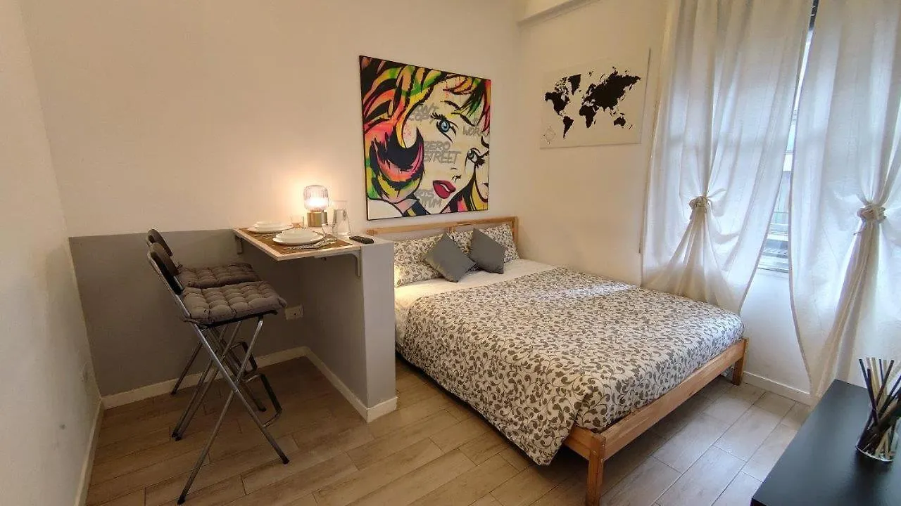 Appartamento Monolocale in Corso Porta Nuova Milano